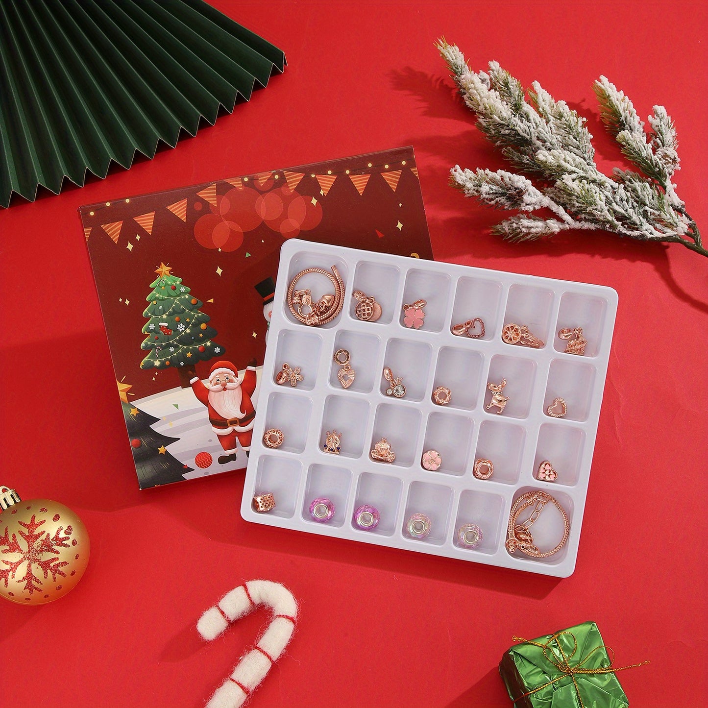 24 napos adventi kalendárium karácsonyi karkötővel, rose gold és arany díszekkel díszdobozban
